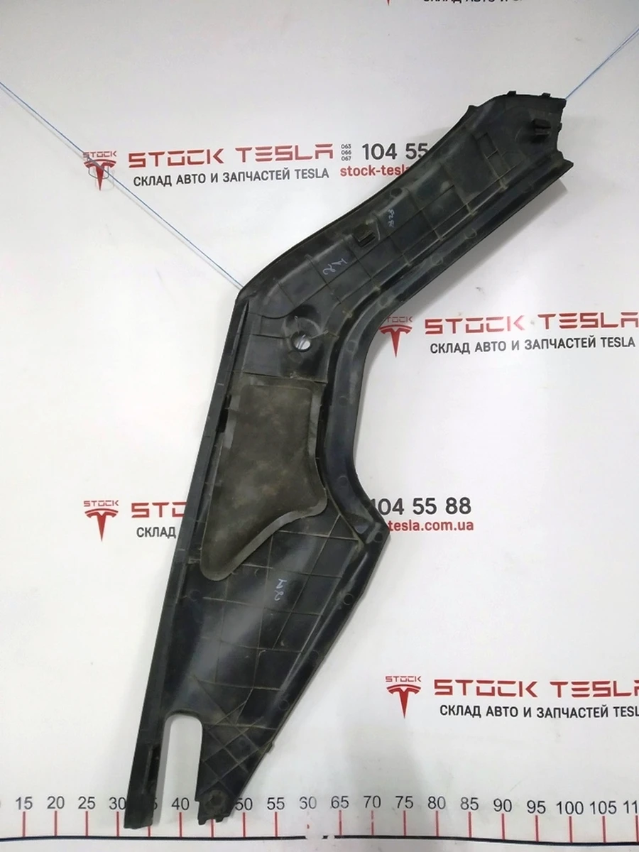 3 PLASTICS SUB ASY, UNDERHOOD APRON, RH RWD Tesla model S 1006323-00-F