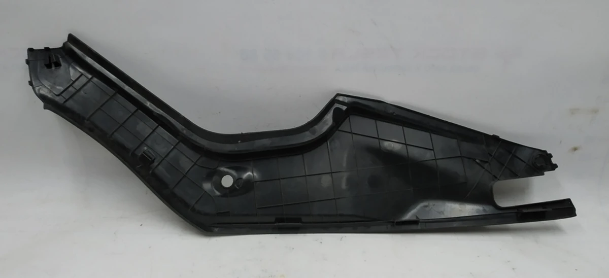 3 Підкапотний пластик боксу правий RWD (з пошкодженням) Tesla model S 1019075-00-E