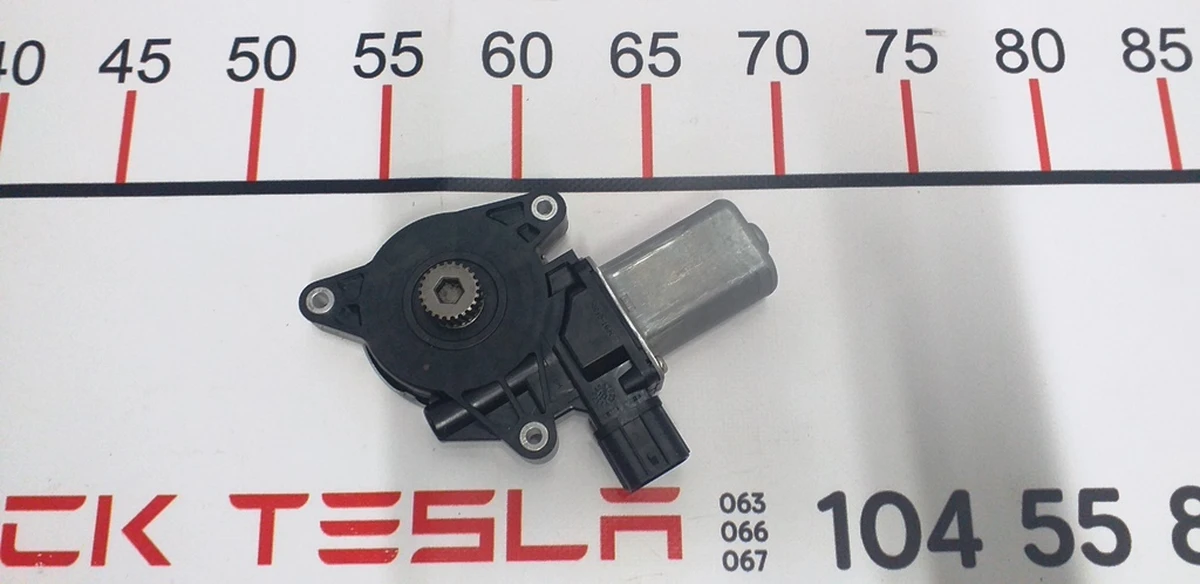 2 MOTOR - ROOF RH Tesla model S, model S REST 1006361-00-B