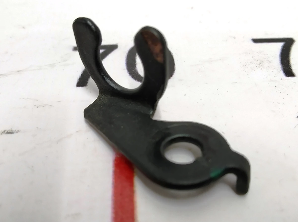 8 Кронштейн крепления датчика ABS задний правый Tesla Model S, Model S REST, Model X 1006365-00-A