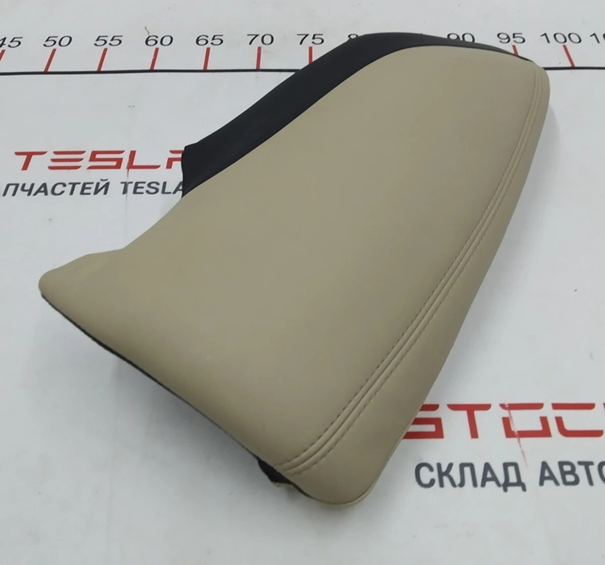 4 Подушка сидіння 2-го ряду ліва PREM TAN Tesla S, model S REST 1006402-03-A