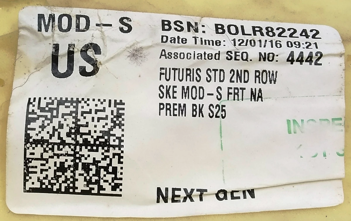 5 Подушка сидіння 2-го ряду права PREM BLACK Tesla model S REST 1006426-01-A