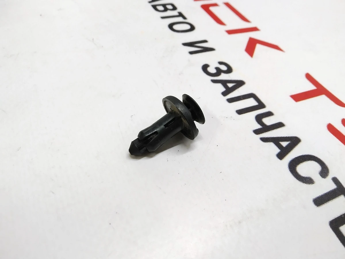 10 Кліпса кріплення 8x18x28.5 Tesla model S, model S REST, model X, model 3 1006535-00-A