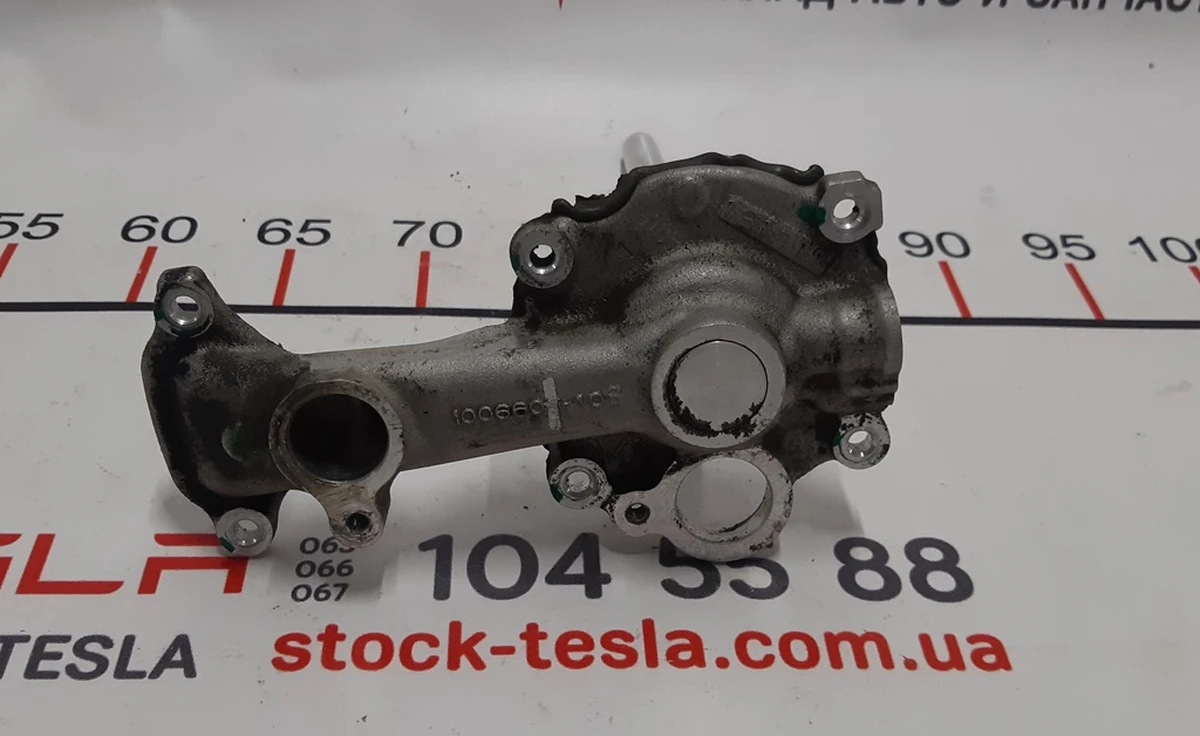 1 Трубка охолодження мотора ротора внутрішня з кронштейном Tesla model S, model S REST 1006606-10-B