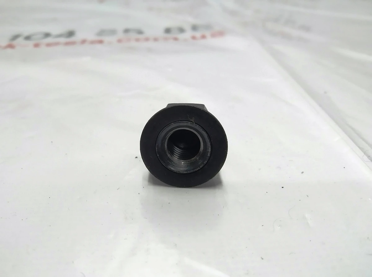 8 Гайка важеля склоочисника BLK M10-1.5 ZnAl PIANO Black mat Tesla Model S, Model S REST, Model X 1006914-00-A