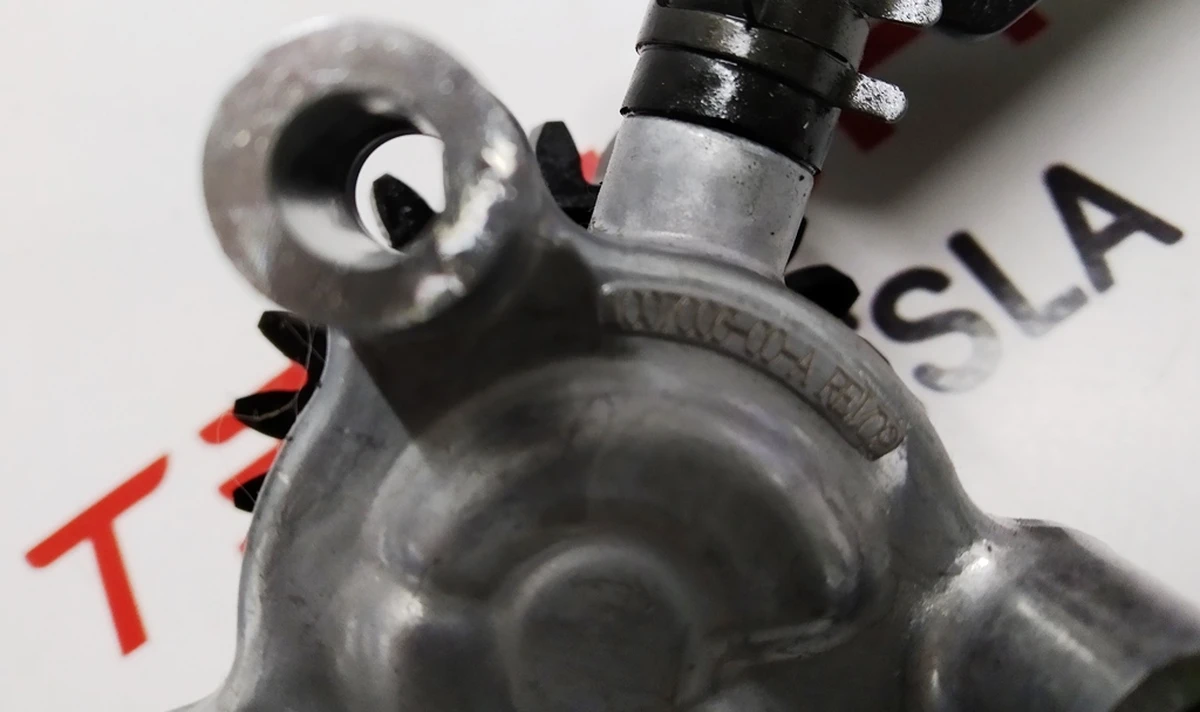 Масляний насос редуктора заднього двигуна SPORT у зборі Tesla Model S, Model S REST 1007006-00-A