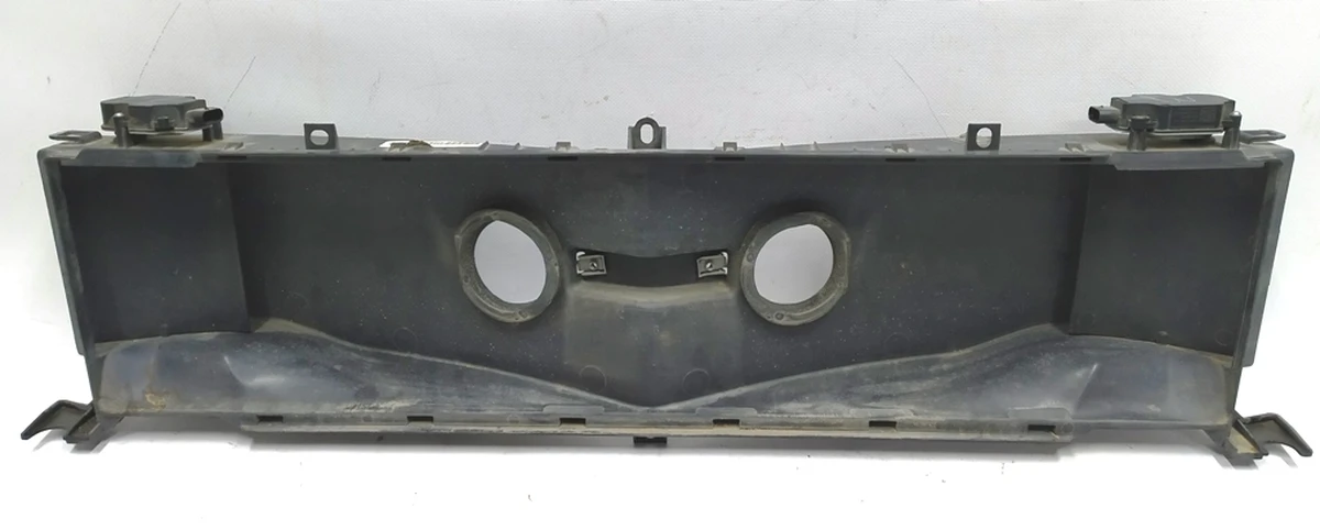 6 Air duct for the central radiator RWD, complete with blades and ventilation grille opening control modules Tesla model S 1007256-00-K