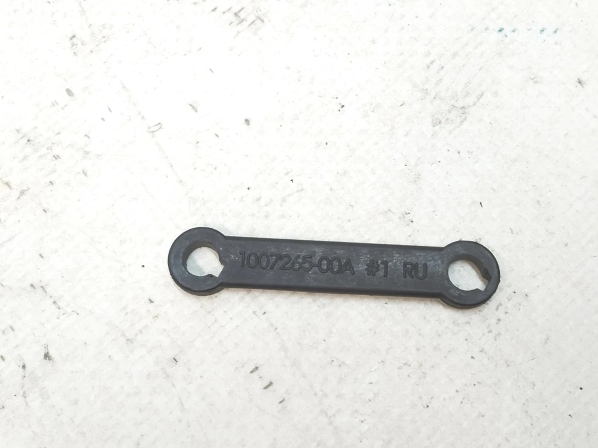 3 Рычаг лопасти люверса правого активного (длинный) Tesla Model S 1007269-00-F