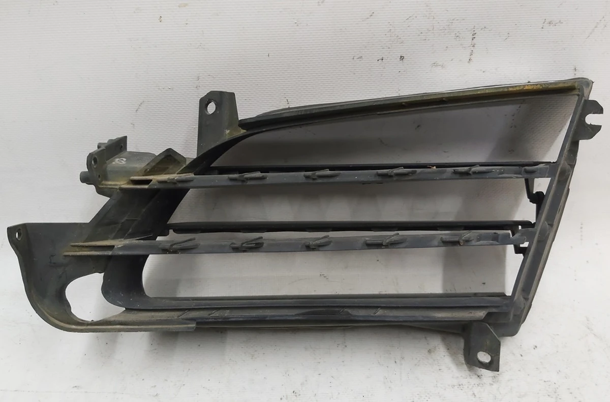 2 Корпус люверса активного лівий (без модуля та хром накладок) Tesla model S 1007268-00-F