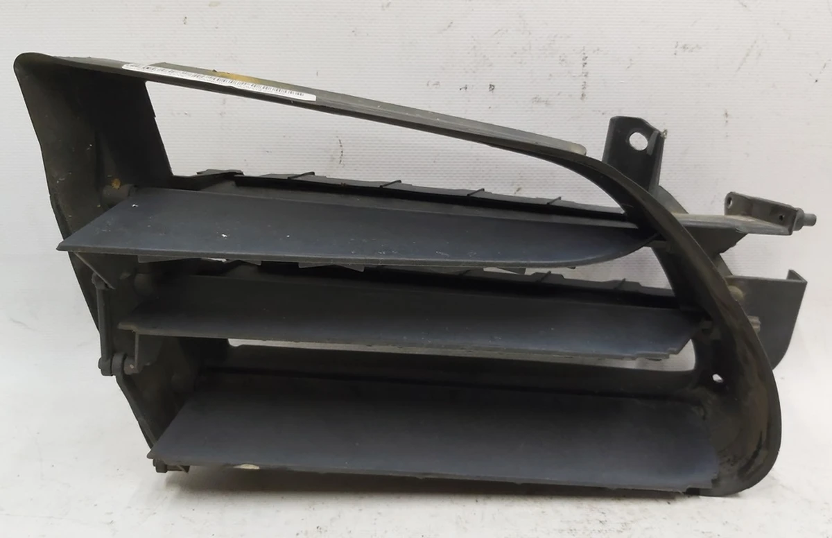 2 Корпус люверса активного лівий (без модуля та хром накладок) Tesla model S 1007268-00-F