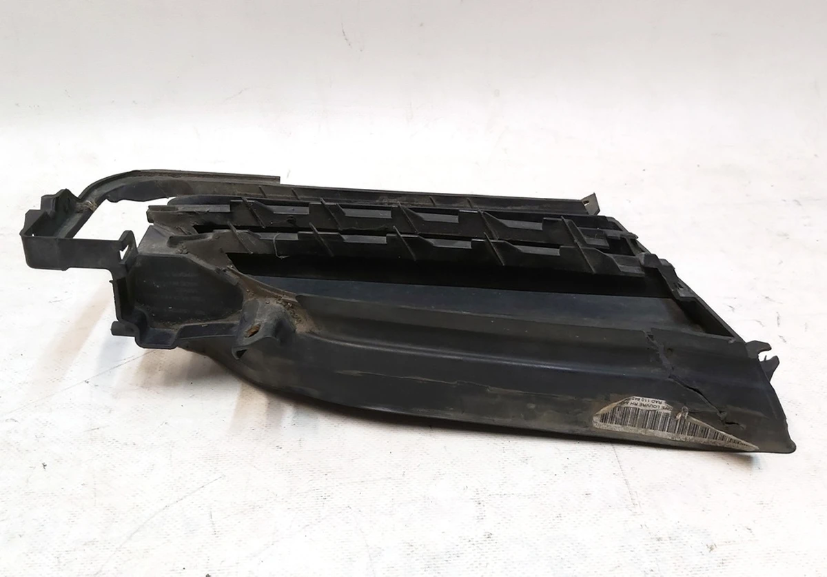 3 Active louvre - RIGHT (without module and chrome trim) Tesla Model S 1007269-00-F
