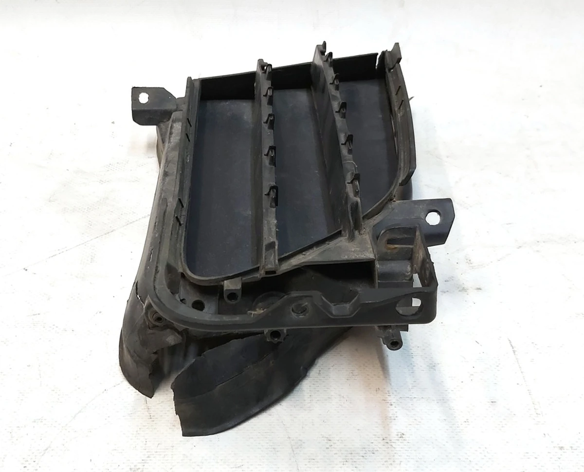 3 Корпус люверса активного правый (без модуля и хром накладок) Tesla Model S 1007269-00-F