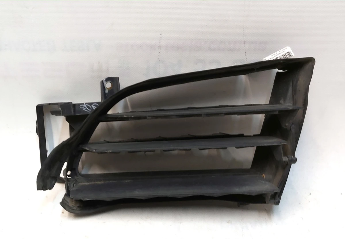 3 Корпус люверса активного правый (без модуля и хром накладок) Tesla Model S 1007269-00-F