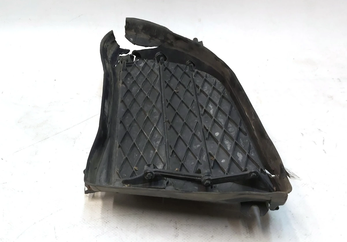 3 Корпус люверса активного правый (без модуля и хром накладок) Tesla Model S 1007269-00-F