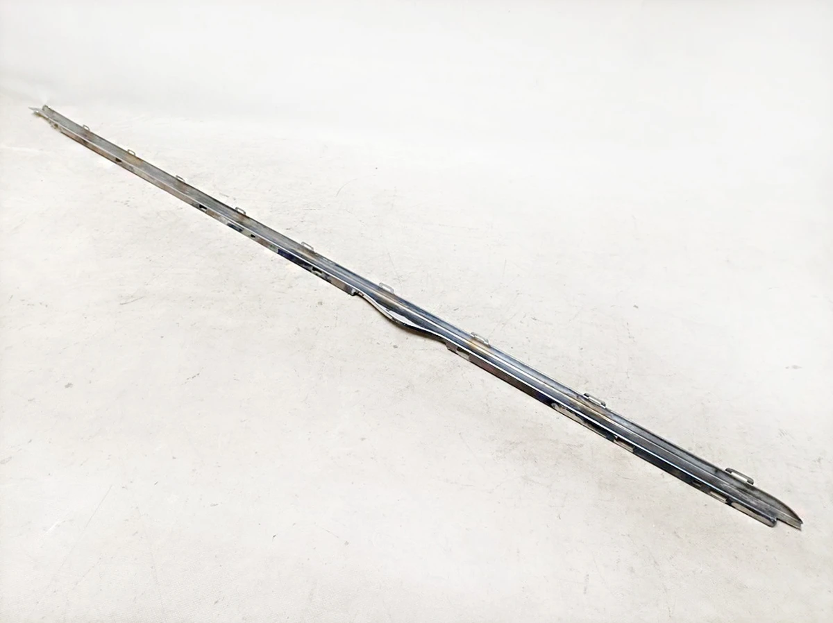 5 Молдинг накладки порога лівого метал RWD (дрібні пошкодження) Tesla model S 1007309-00-C