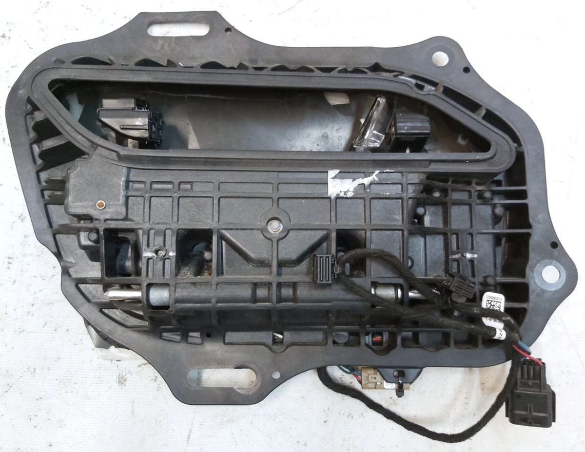 5 Механізм ручки зовнішньої задньої правої GEN 1 з пошкодженням Tesla model S 1135723-S0-A