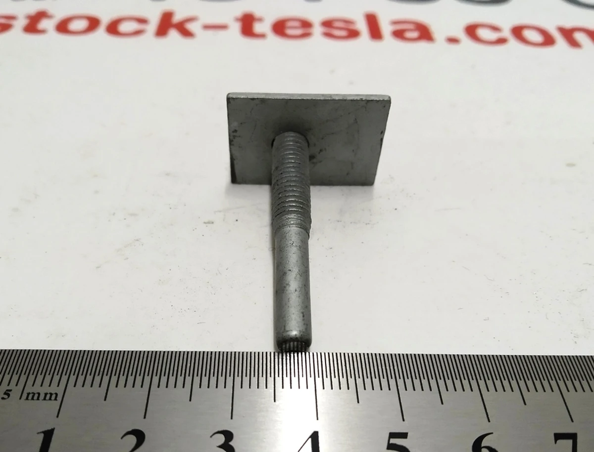 12 Штифт PLT 18x25-1.5 WLDSTD M6x1-40 Tesla model S, model S REST 1007379-00-B