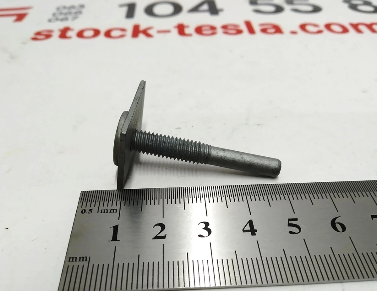 12 Штифт PLT 18x25-1.5 WLDSTD M6x1-40 Tesla model S, model S REST 1007379-00-B
