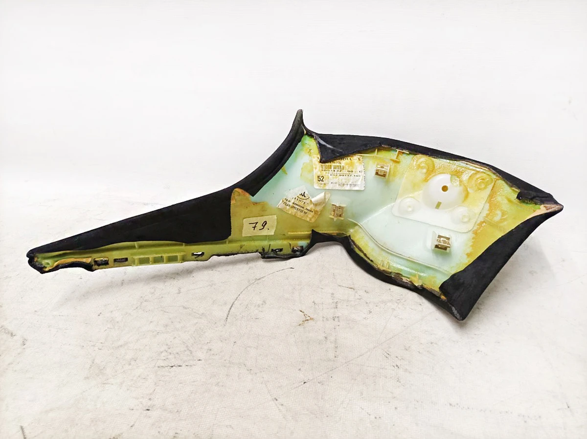 15 Облицювання стійки С права ( перетягнута «велюр» Black ) Tesla model S, model S REST 1007437-00-C