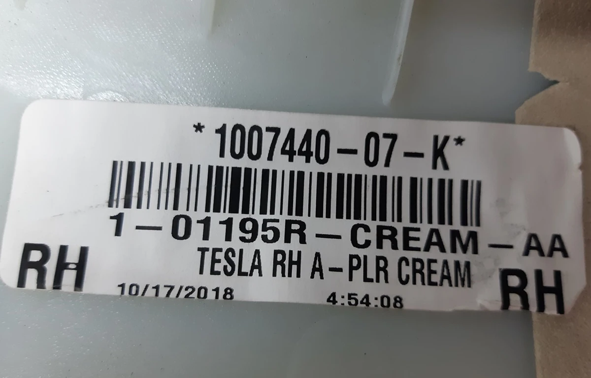 1 Облицювання стійки A права NALC CRM Tesla model S REST 1007440-07-K