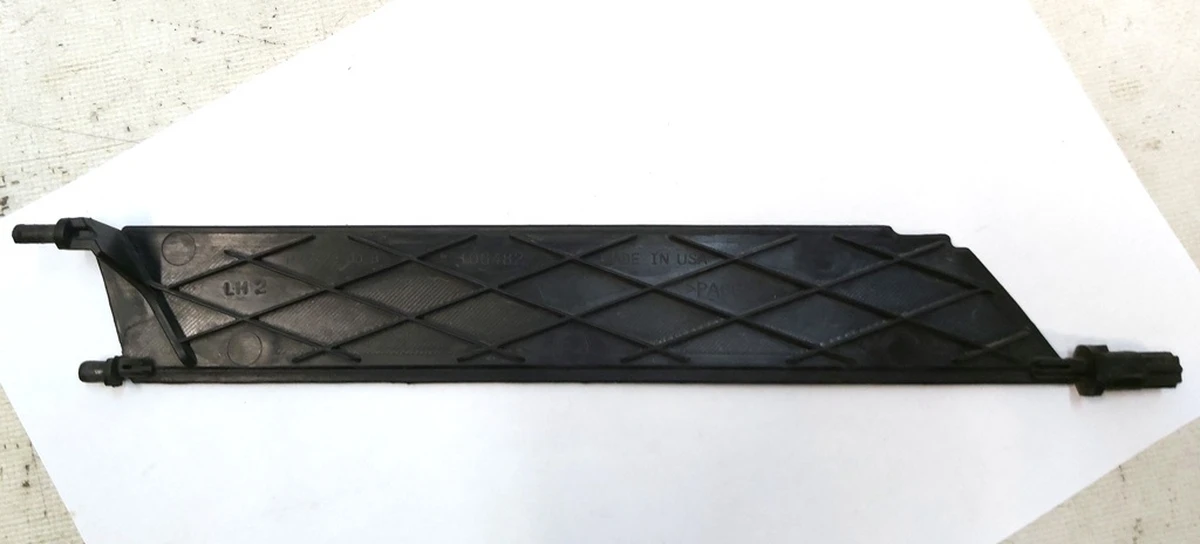 Eyelet blade left active LH2 Tesla model S 1007268-00-F