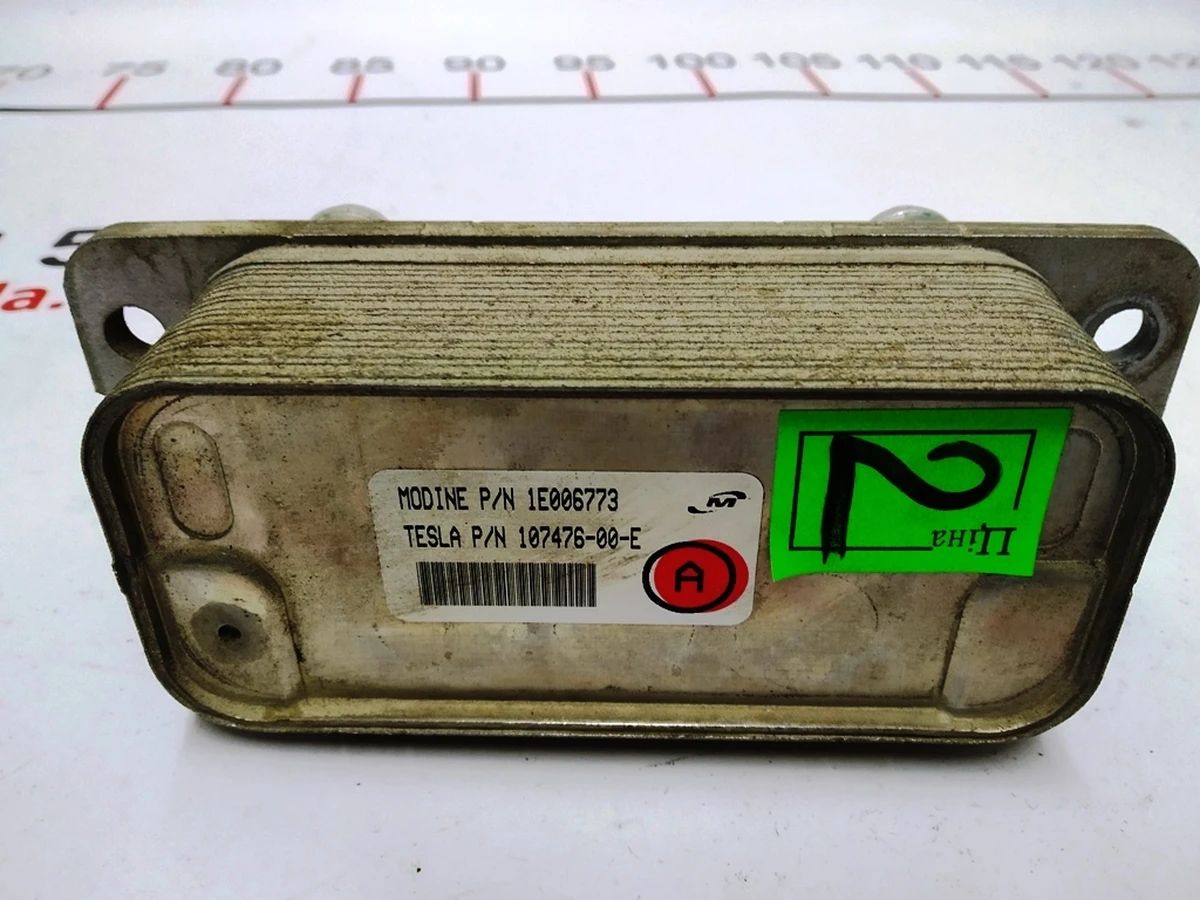 8 Теплообмінник/чиллер (CHILLER) Tesla model S 1007476-00-E