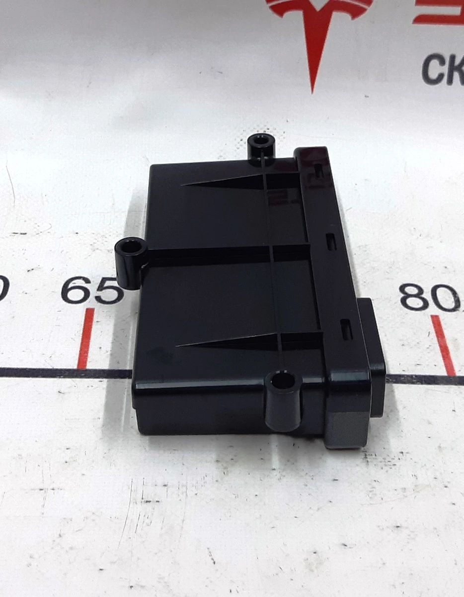 4 MODEL S SUNROOF CONTROLLER Tesla model S, model S REST 1007512-00-B