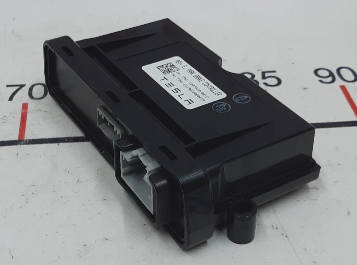 6 ASY, ELECTRONIC PARK BRAKE CONTROLLER Tesla Model S, Model S REST, Model X 1007618-00-J