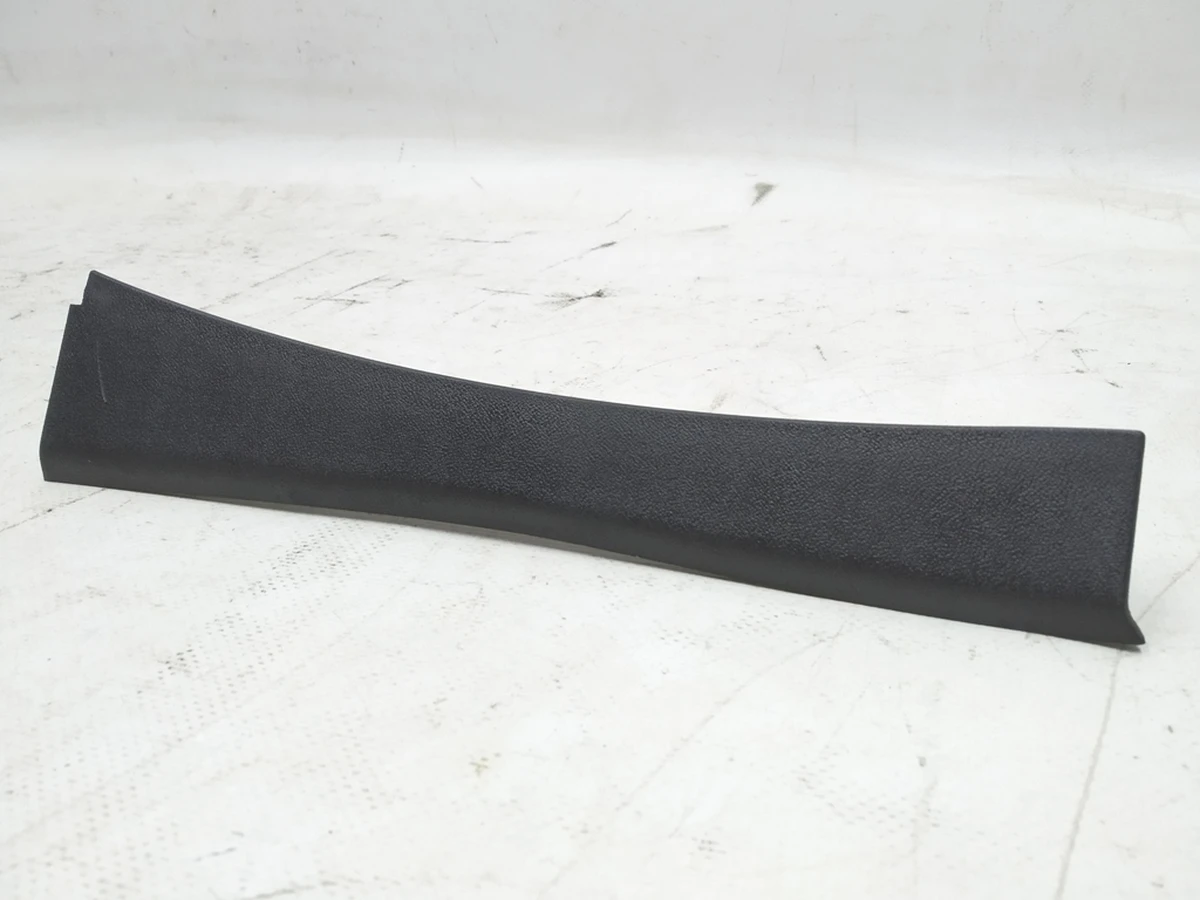 7 Накладка дверного отвору стійки А передня права Tesla model S, model S REST 1007711-00-D