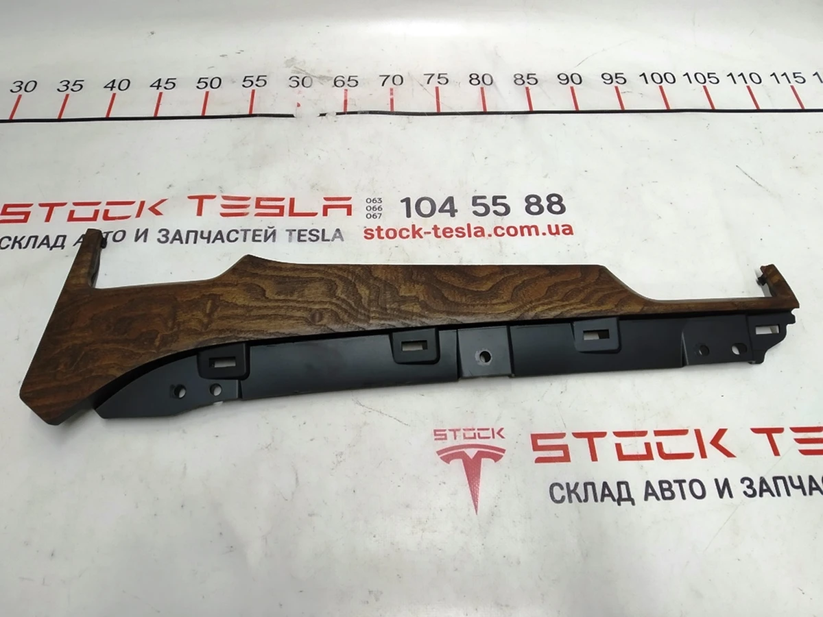 18 Декоративна накладка центральної панелі пасажирська FIGURED ASH MATA Tesla model S REST, Tesla model X 1004518-99-I