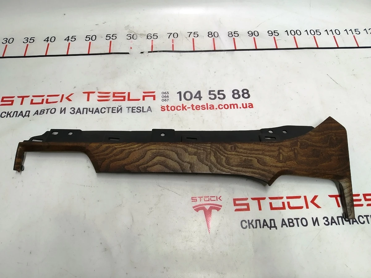 18 Декоративна накладка центральної панелі пасажирська FIGURED ASH MATA Tesla model S REST, Tesla model X 1004518-99-I