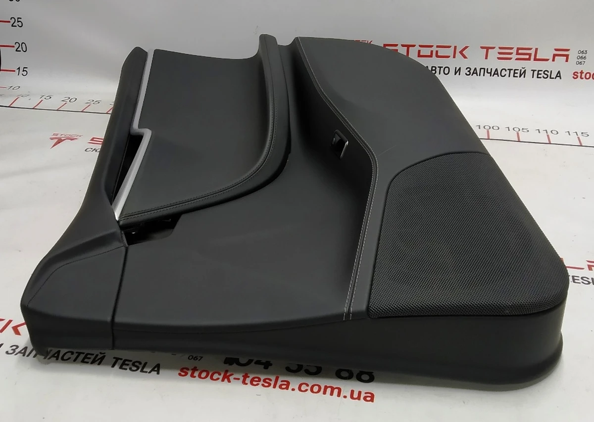 3 Front Right Door Map Assembly PURB/PVCB/PVCB BLACK (Scratched) Tesla model S, model S REST 1007936-22-M