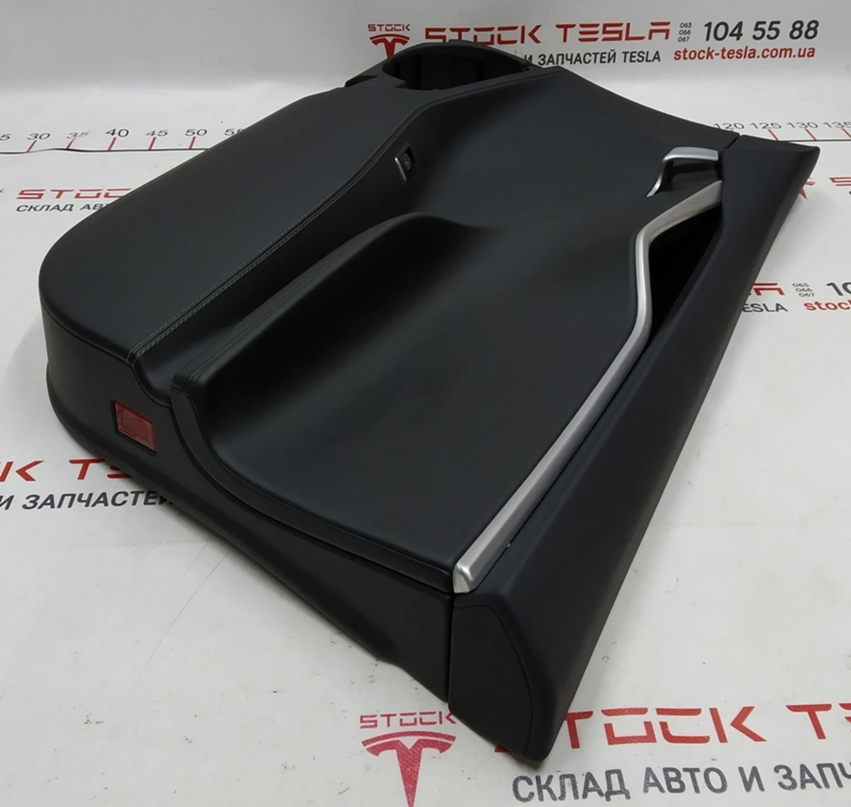 Карта двері передньої правої в зборі PURB / PVCB / PVCB BLACK (без рез. Заглушки болта і декор. Накладки динаміка) Tesla model S, model S REST 1007936-22-M