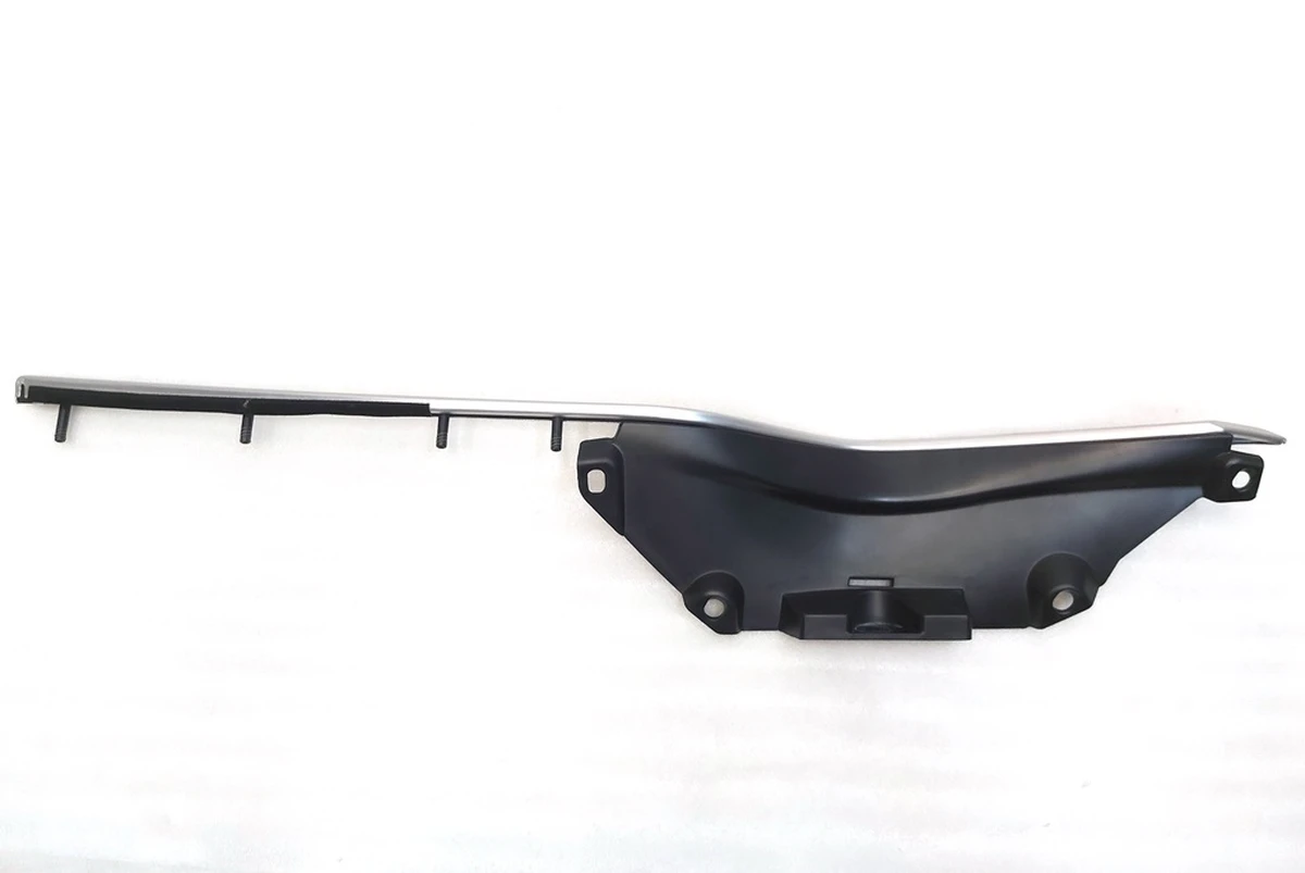 2 Молдинг алюмінієвий карти дверей передньої правої Tesla model S, model S REST 1051388-00-A