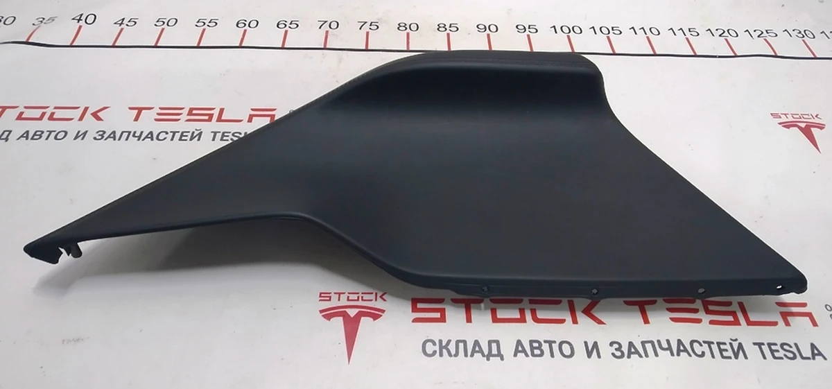 32 Карман карты двери задней левой PVC BLK 40B (мелкозерн. кожа, без доп. подсв.) Tesla model S, model S REST 6007497-01-J