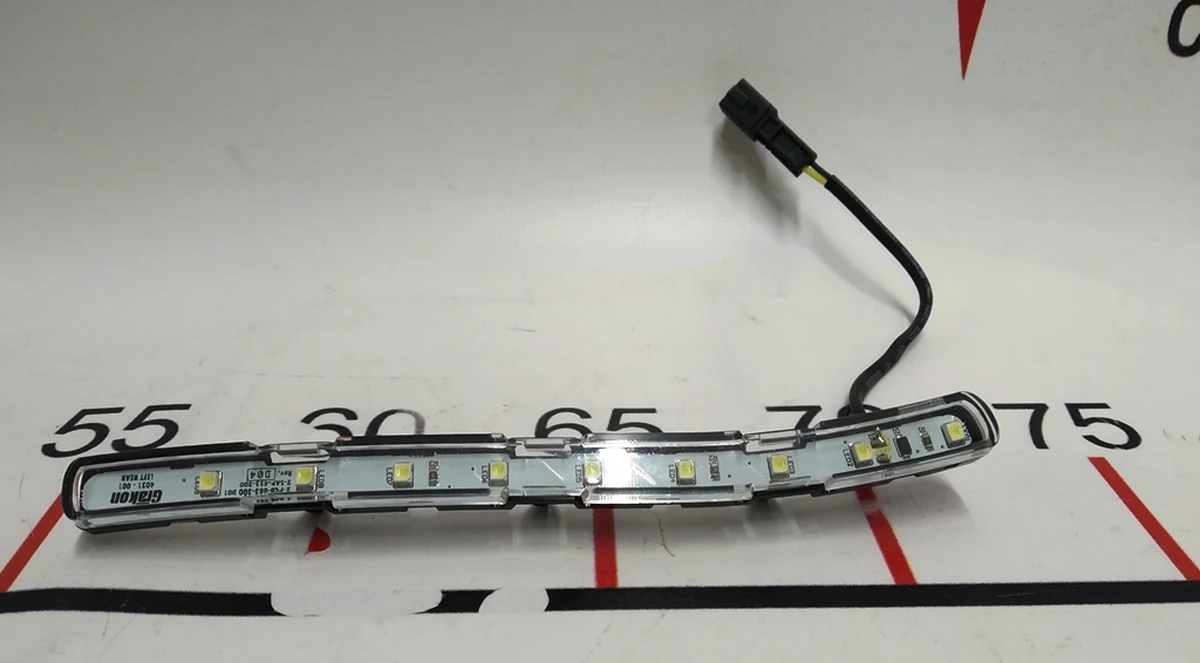 26 Підсвічування карти дверей задньої лівої Tesla model S, model S REST 1007988-00-F