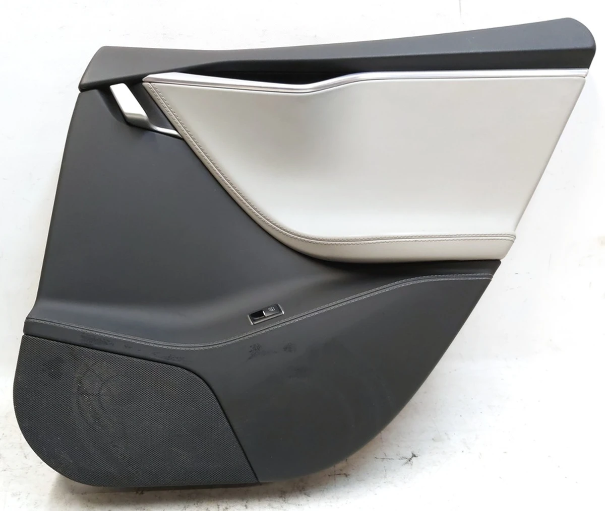 4 DR RR RH PUR/PVC BLACK/GREY damaged Tesla model S, model S REST 1008105-13-L