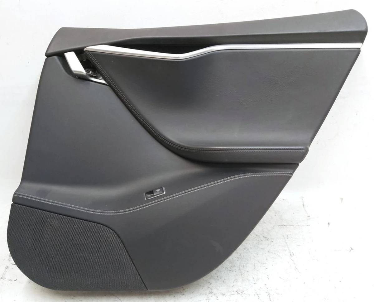 4 Карта дверей задньої правої у зборі LTHRA/LTHRA/PVCB BLACK з пошкодженням Tesla model S, model S REST 1008105-14-L