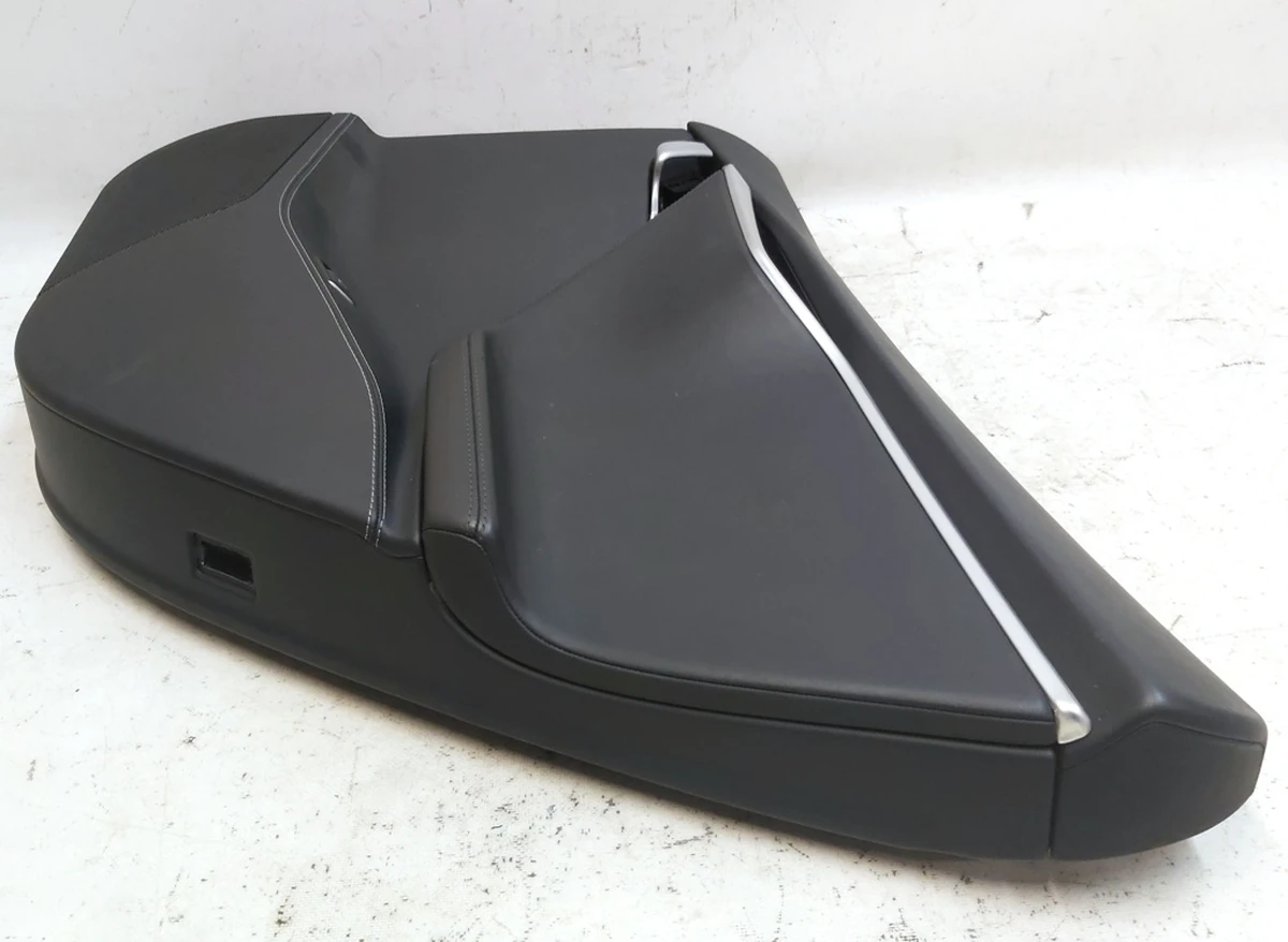 4 Карта дверей задньої правої у зборі LTHRA/LTHRA/PVCB BLACK з пошкодженням Tesla model S, model S REST 1008105-14-L