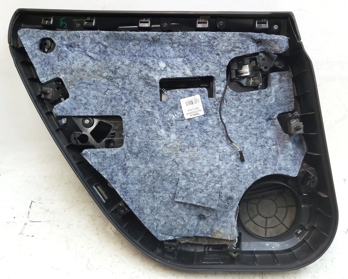 4 Карта дверей задньої правої у зборі LTHRA/LTHRA/PVCB BLACK з пошкодженням Tesla model S, model S REST 1008105-14-L