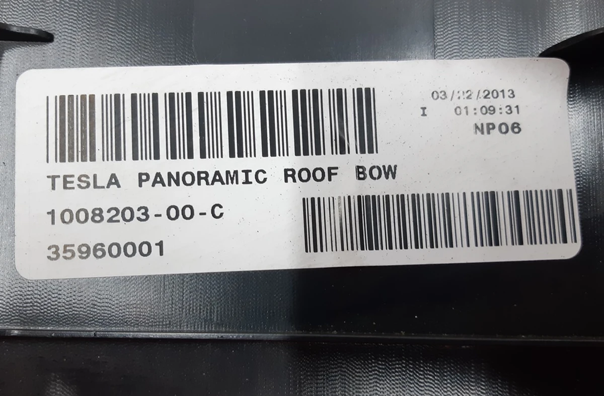 3 Панель панорамного потолка (структурный BLK) Tesla model S, model S REST 1039464-04-C