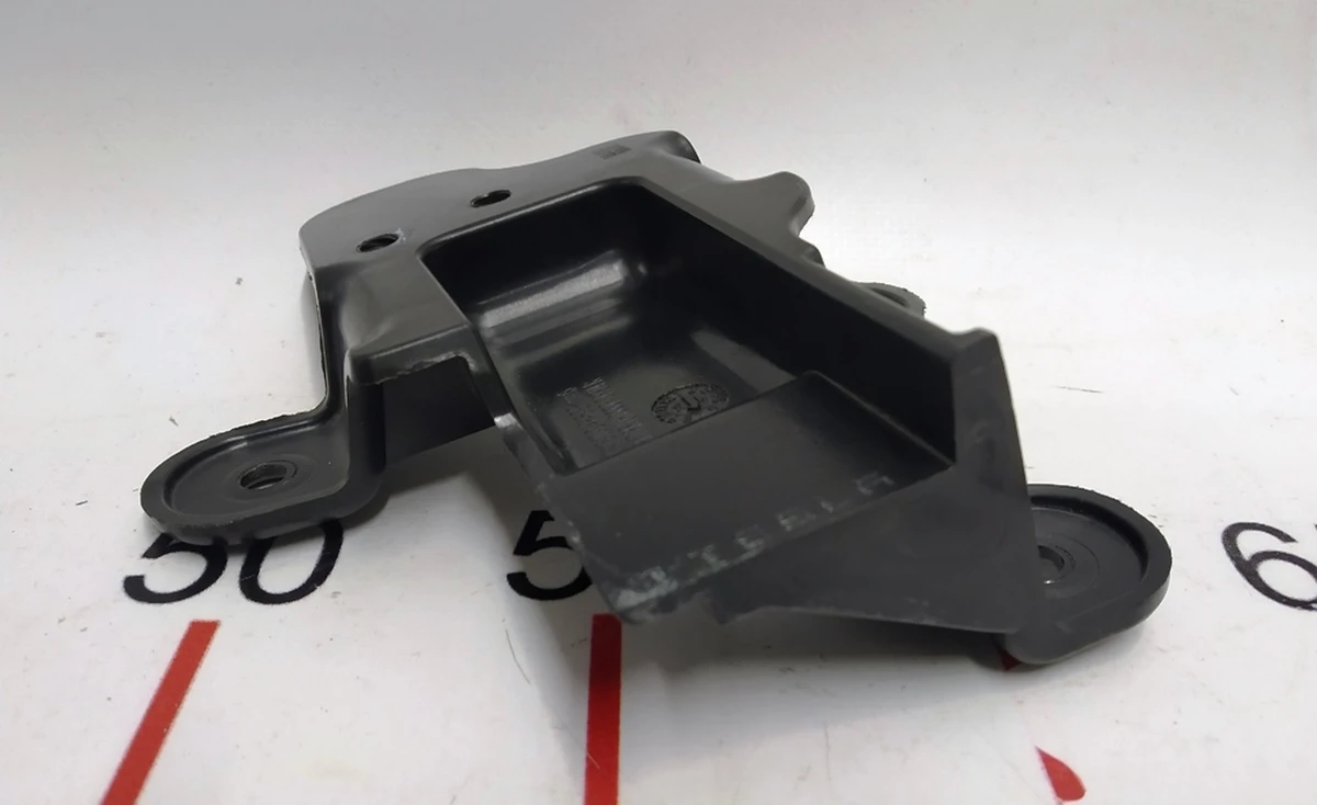 7 DOOR OPENER BRACKET - LEFT REAR Tesla model S, model S REST 1008413-00-C