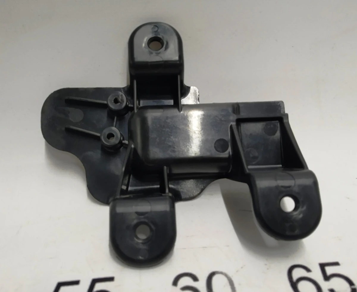 7 DOOR OPENER BRACKET - LEFT REAR Tesla model S, model S REST 1008413-00-C