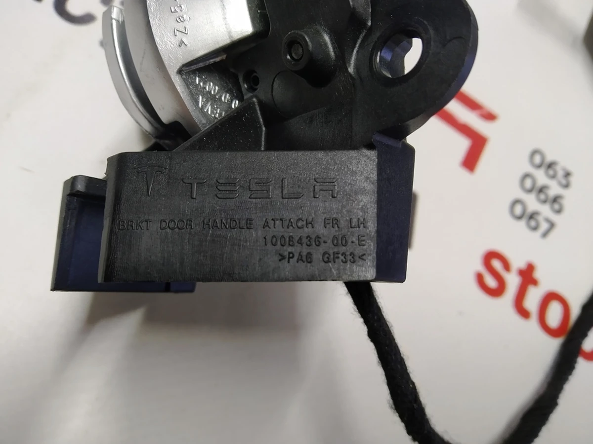 7 Ручка відкриття дверей внутрішня передня ліва в зборі Tesla model S, model S REST 1002973-00-G