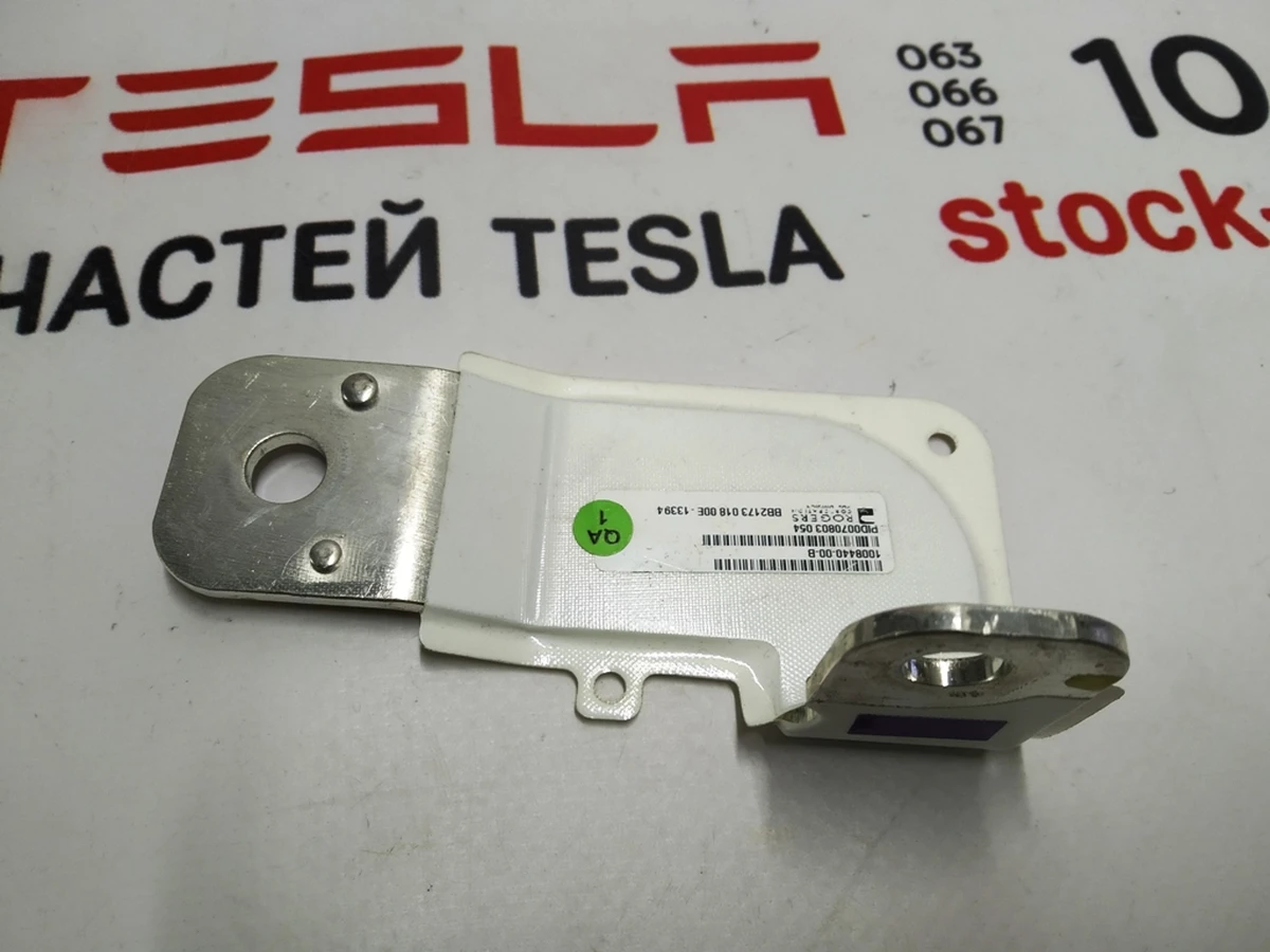 Високовольтна шина від контактора на шунт Tesla model S 1008440-00-B