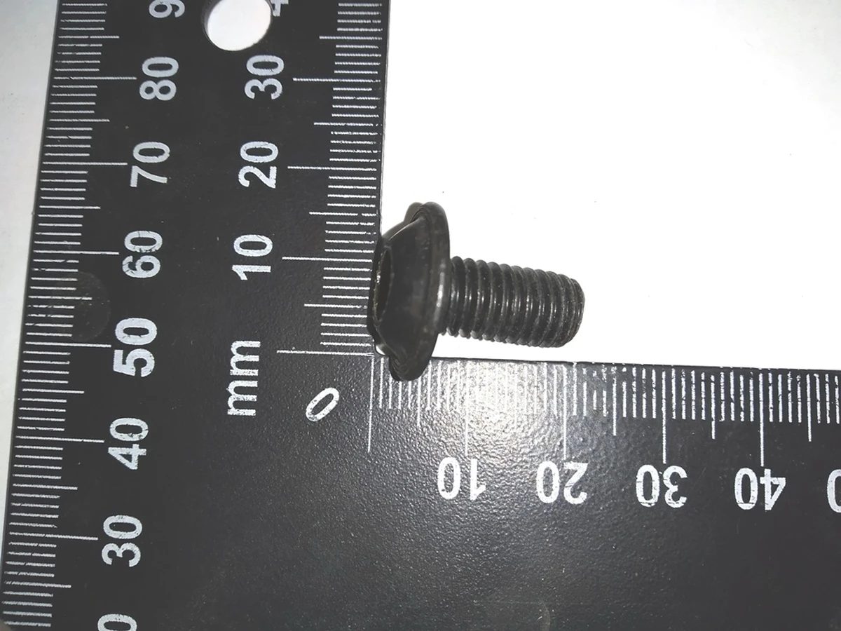 2 Болт PF, M8x16, STL[98] ZNNI BLK Tesla all models 1008833-01-A