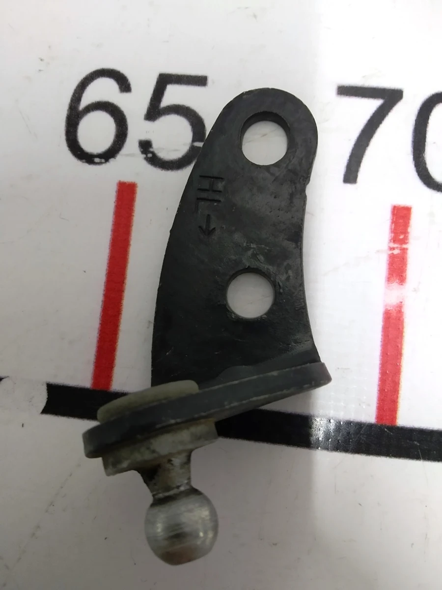 4 Кронштейн кріплення амортизатора капота лівий капот Tesla model S, model S REST 1008841-00-C