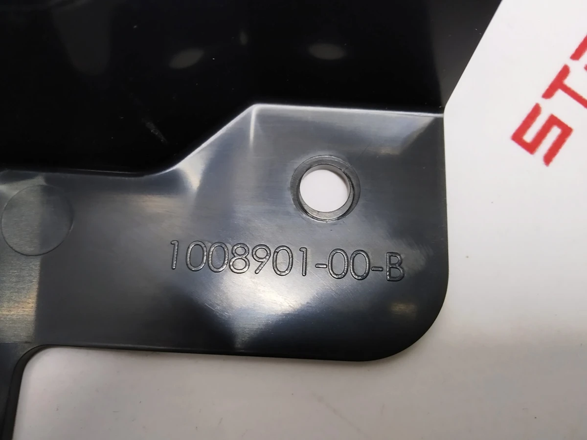 4 Кронштейн модулей стояночного тормоза и управления подсветкой Tesla model S, model S REST 1051906-00-A