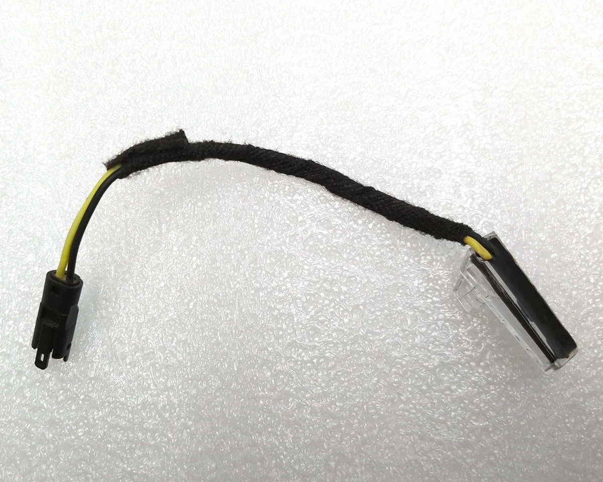 17 Ліхтар підсвічування механізму ручки зовнішньої передньої лівої задньої GEN 1.0 Tesla model S, model S REST 1008995-00-F