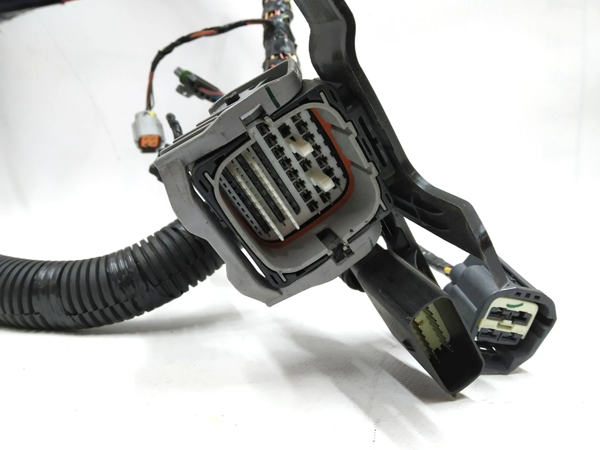 2 Электропроводка передняя левая подкапотная Tesla model S 1009096-01-H